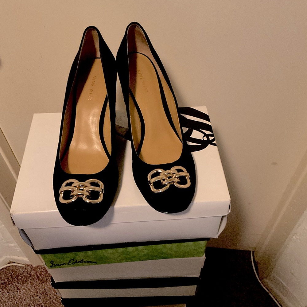 Nine West Black Suede Pumps - Size 10